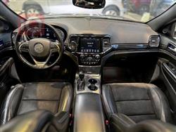 جیپ گراند شیرۆکی